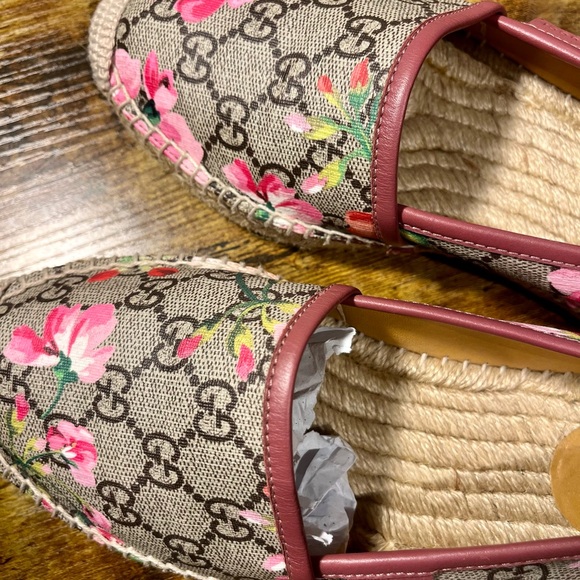 Authentic Gucci espadrille. Size 7 1/2 - Picture 12 of 14